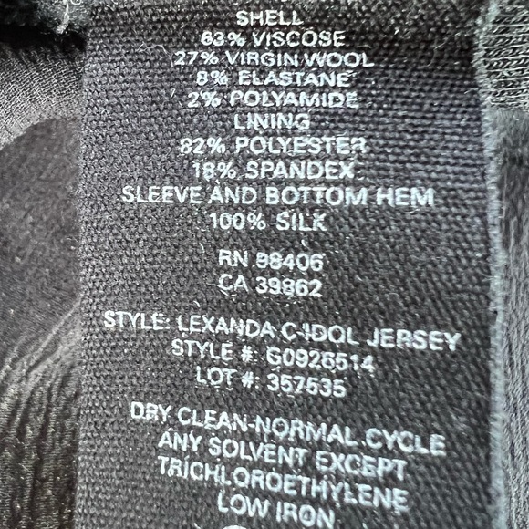 🎯NWOT Theory Lexanda C Idol Bell-Sleeve Peplum Blouse Top Black Size Small - Picture 13 of 13